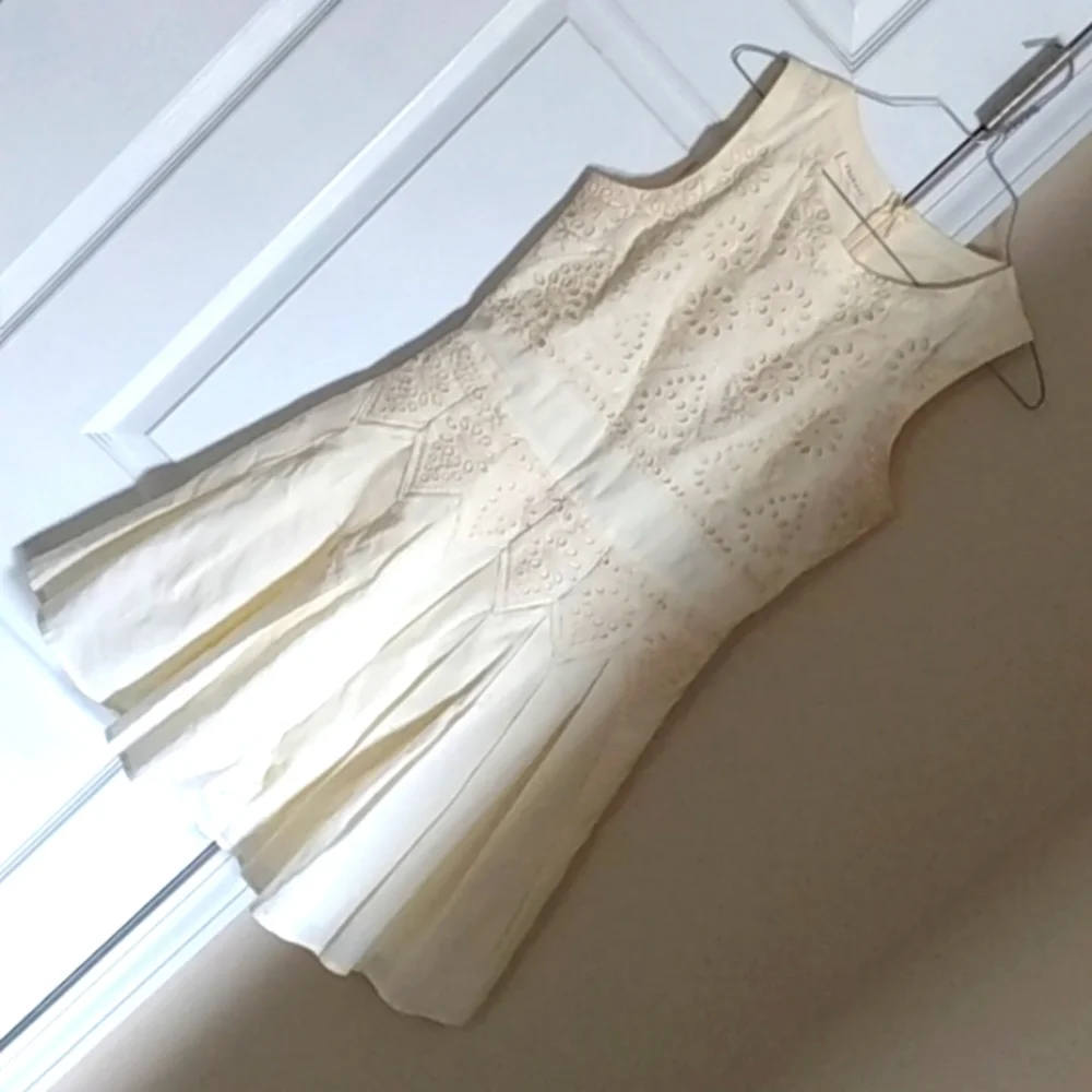 Phanuel rich cream 100% cotton sleeveless dress - Picture 1 of 4